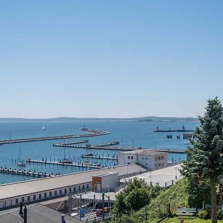 Villa Bel Etage In Der Amelie Am M Sassnitz